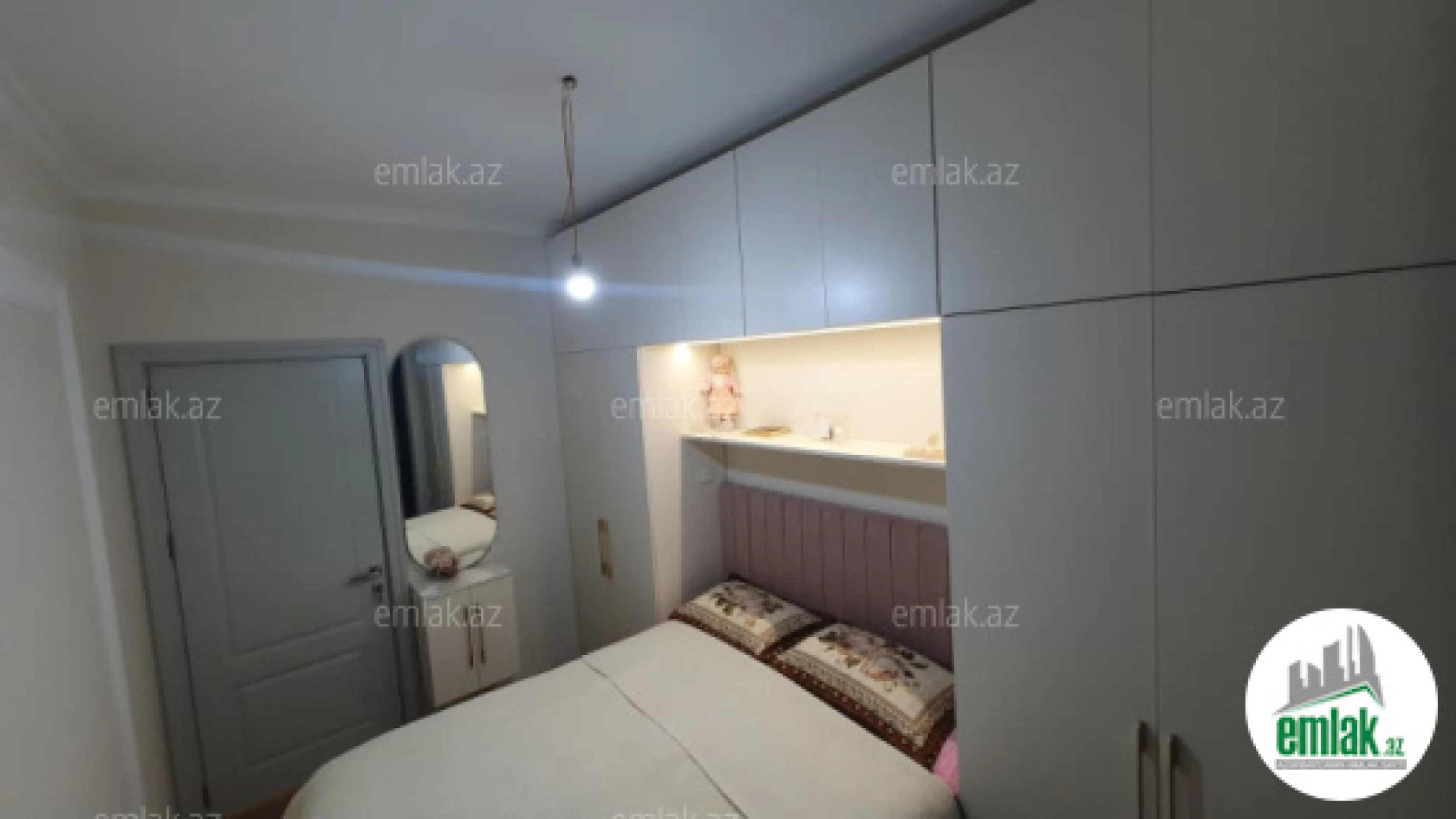 Satılır 3 otaqlı yeni tikili 80 m²