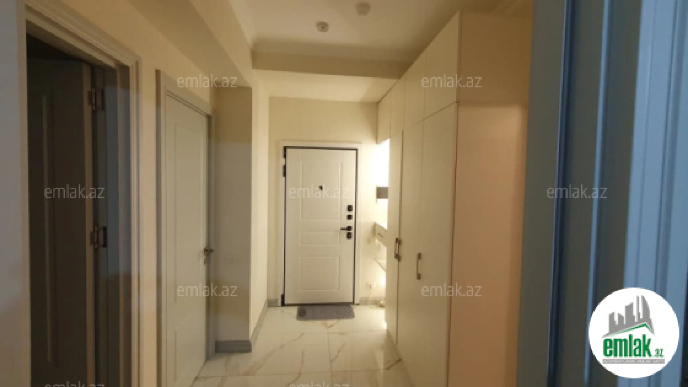 Satılır 3 otaqlı yeni tikili 80 m²