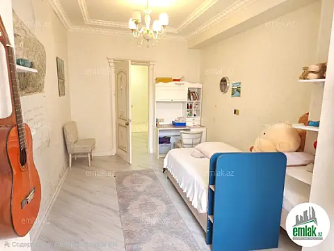 Satılır 3 otaqlı yeni tikili 90 m²