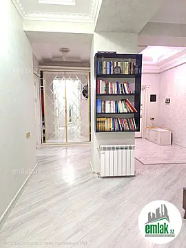 Satılır 3 otaqlı yeni tikili 90 m²