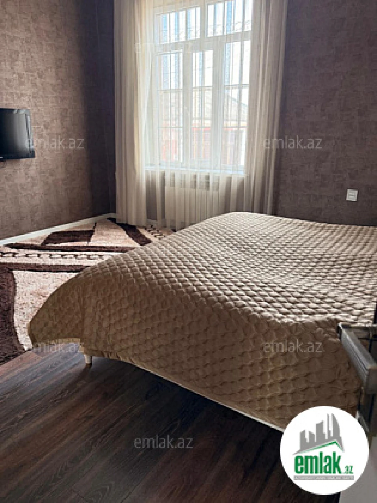 Satılır 3 otaqlı köhnə tikili 75 m²