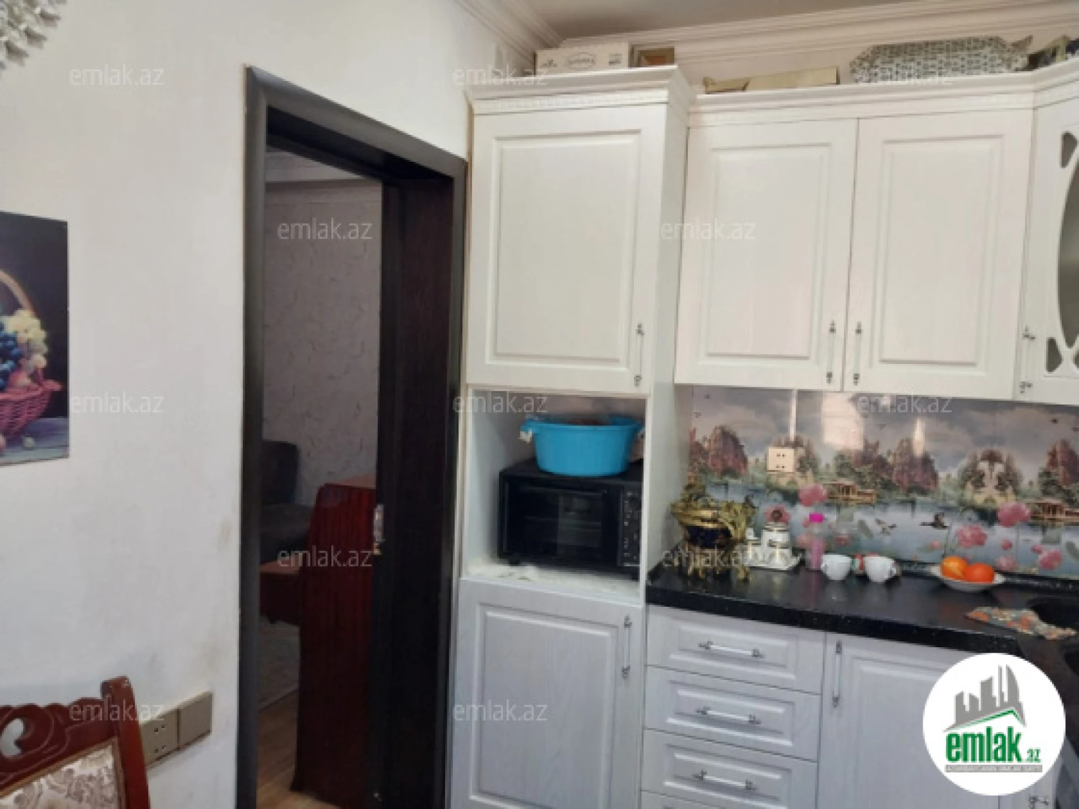 Satılır 3 otaqlı köhnə tikili 75 m²