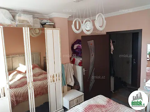 Satılır 3 otaqlı köhnə tikili 75 m²