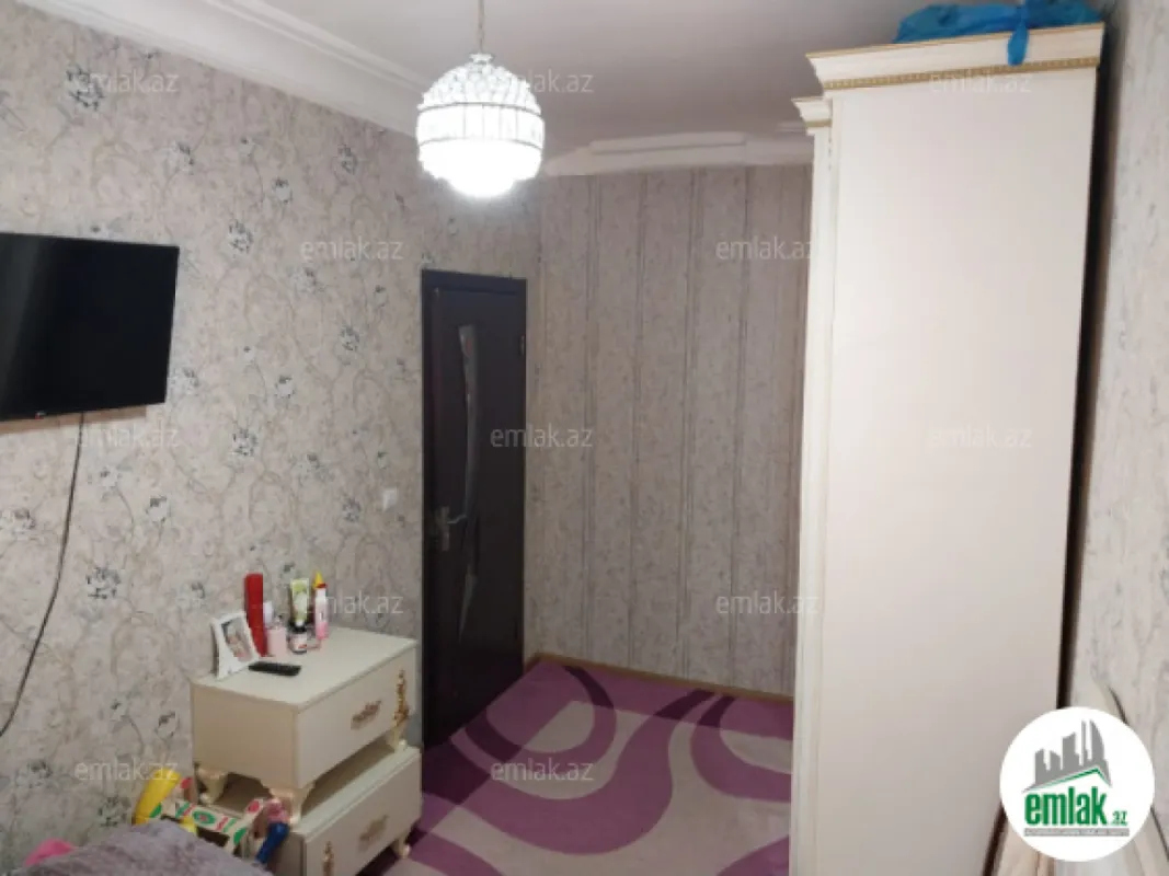 Satılır 3 otaqlı köhnə tikili 75 m²