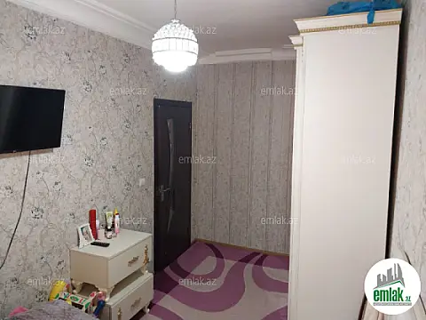 Satılır 3 otaqlı köhnə tikili 75 m²