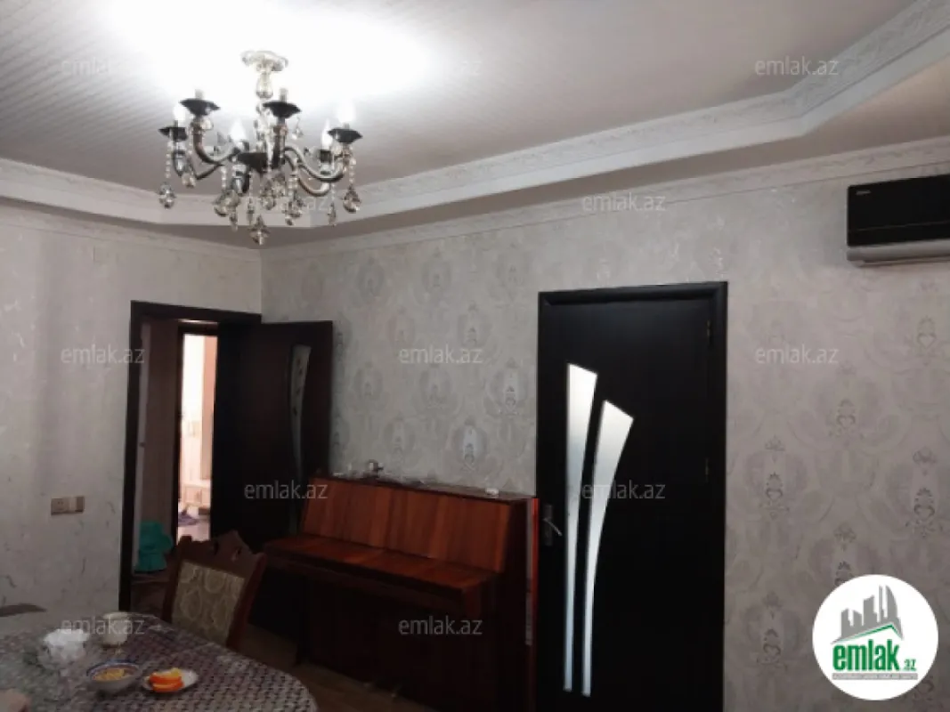 Satılır 3 otaqlı köhnə tikili 75 m²
