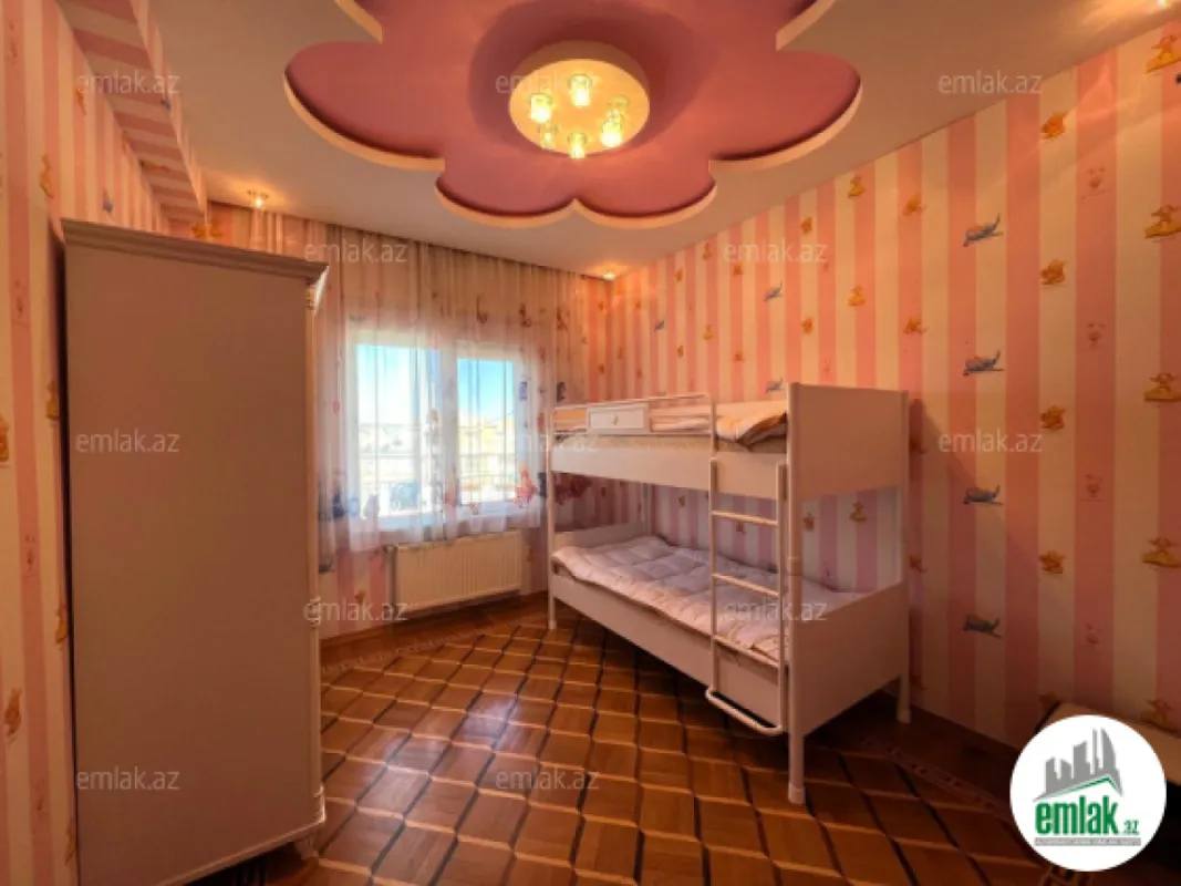 Satılır 4 otaqlı yeni tikili 183 m²