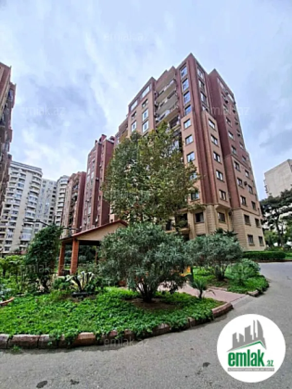 Satılır 4 otaqlı yeni tikili 183 m²