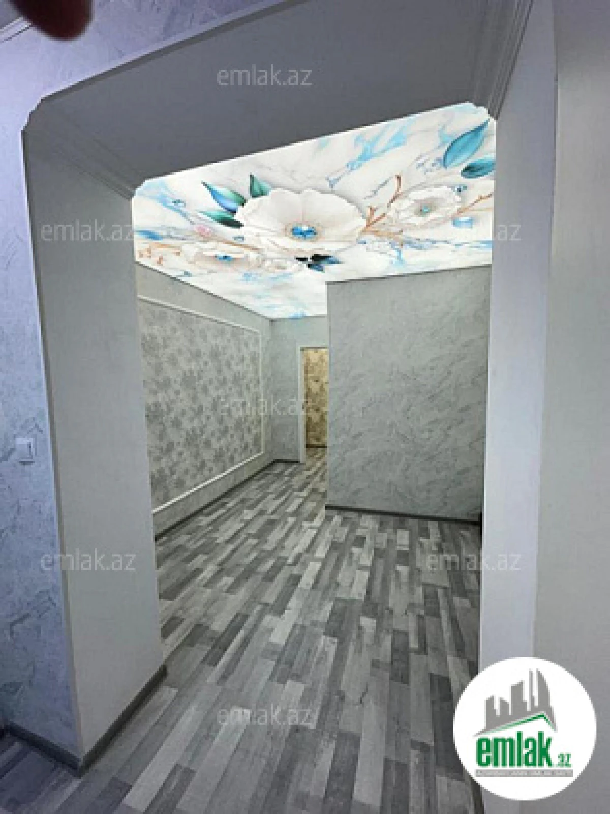 Satılır 2 otaqlı köhnə tikili 45 m²