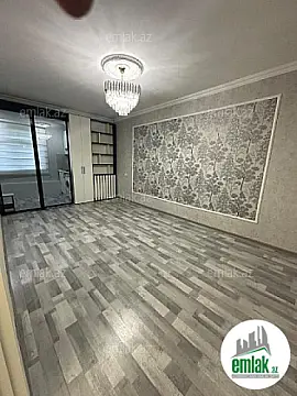 Satılır 2 otaqlı köhnə tikili 45 m² — Bakı, 8-ci kilometr 2 otaq 45.00 m²