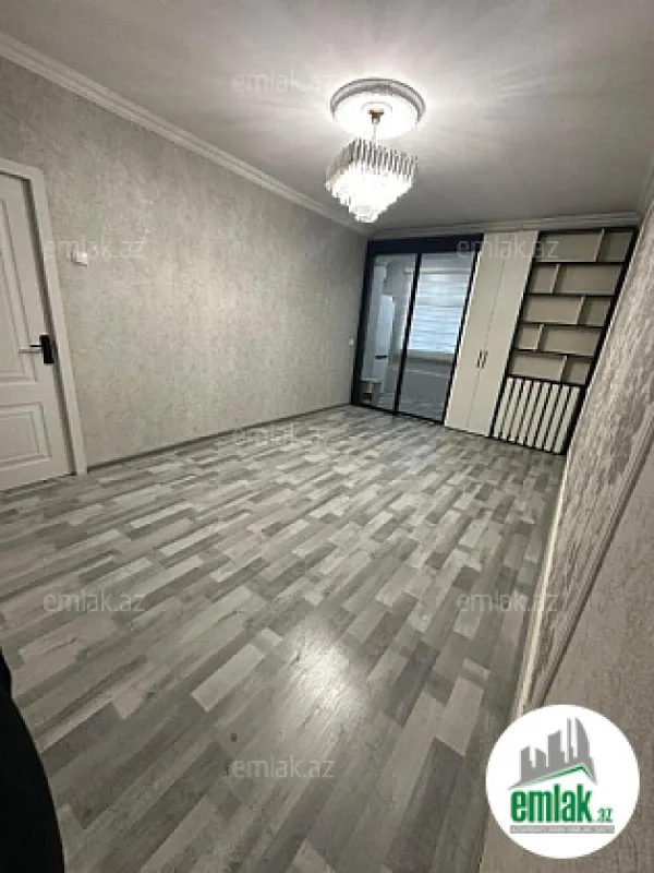 Satılır 2 otaqlı köhnə tikili 45 m²