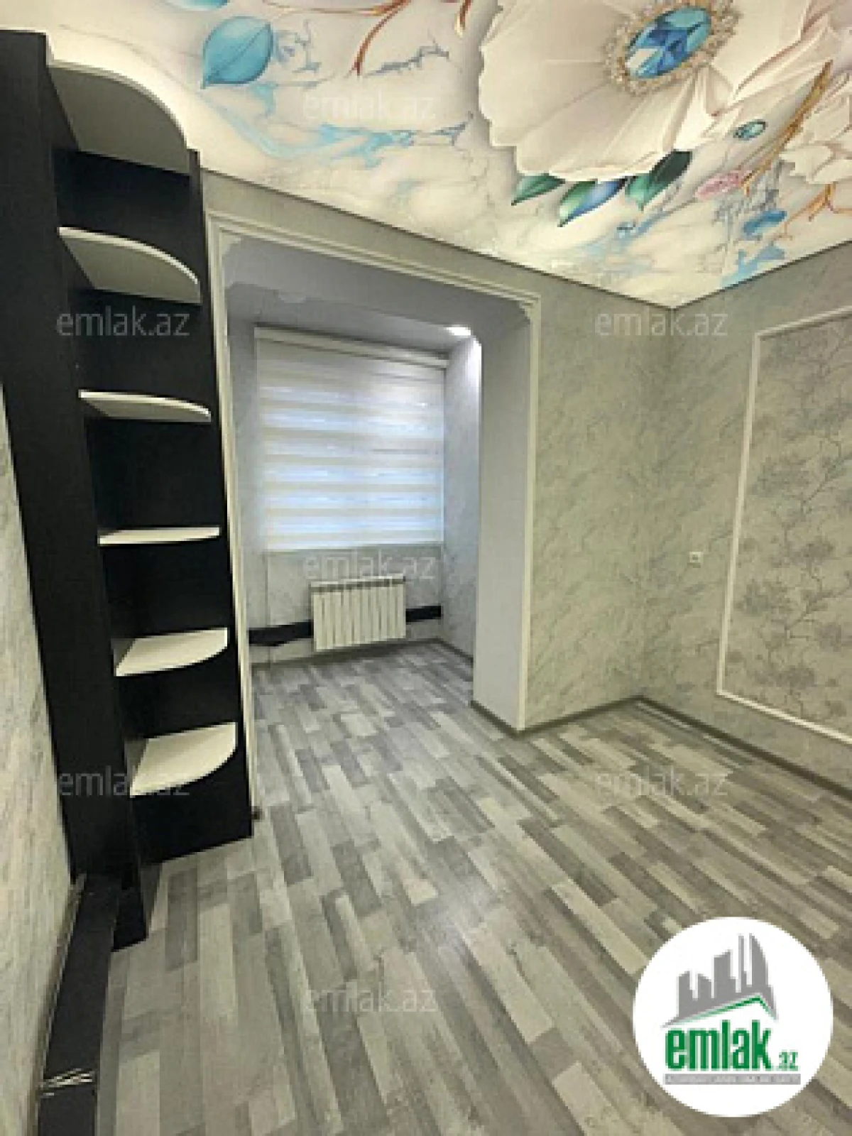 Satılır 2 otaqlı köhnə tikili 45 m²