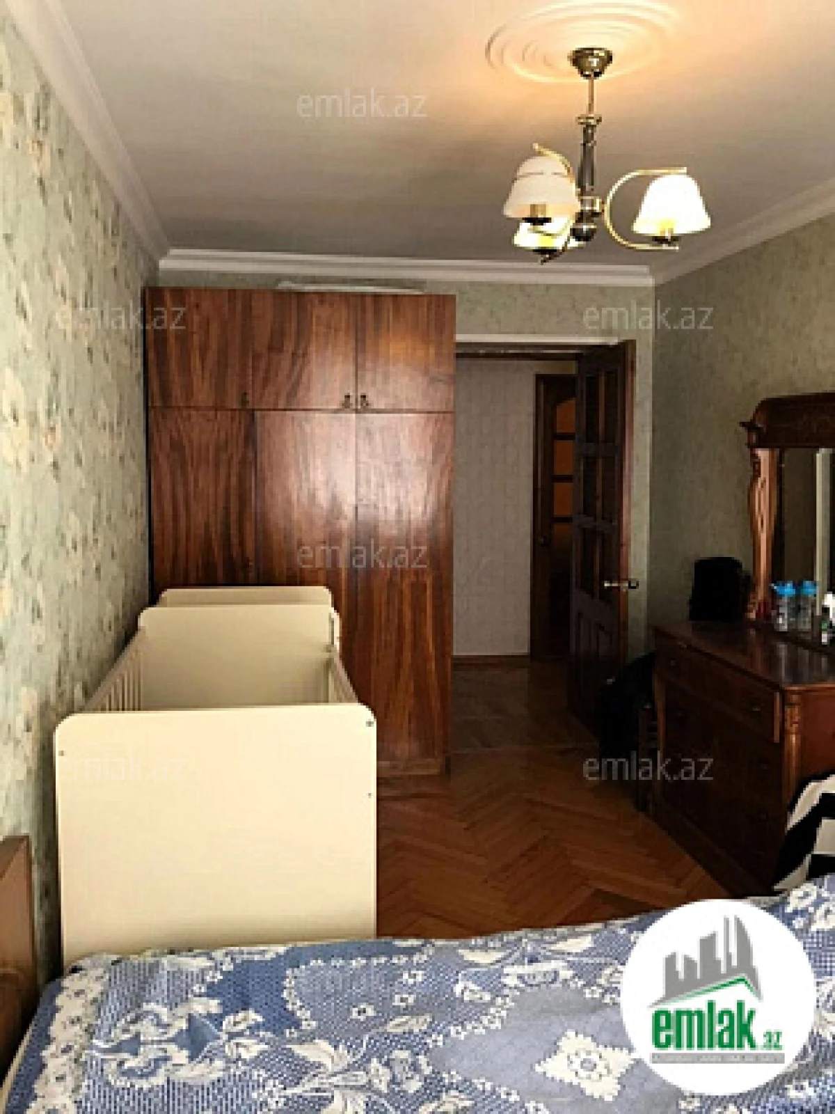 Satılır 3 otaqlı köhnə tikili 70 m²