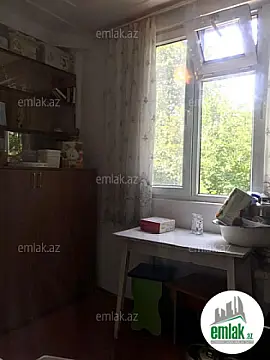 Satılır 3 otaqlı köhnə tikili 70 m²
