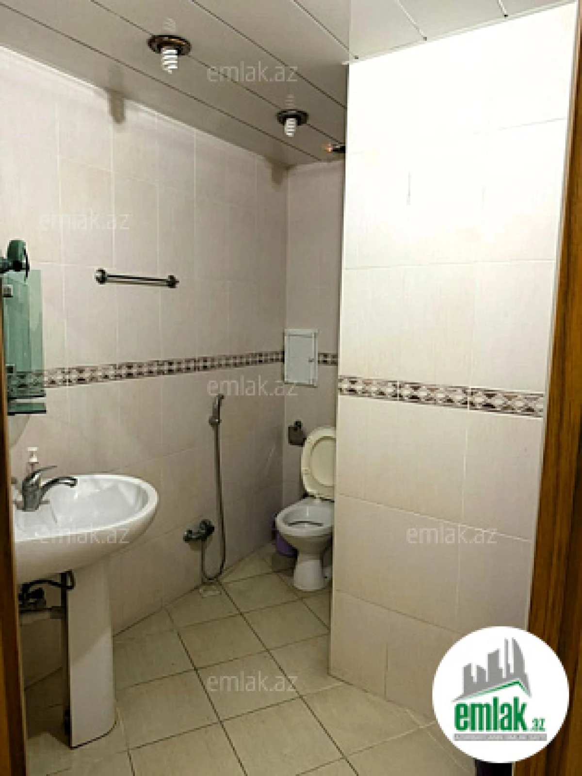 Satılır 4 otaqlı yeni tikili 175 m²