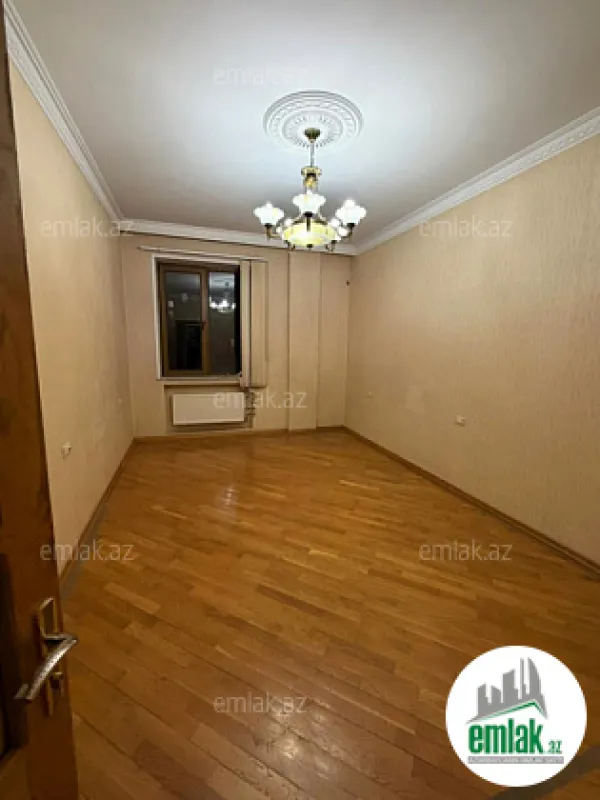 Satılır 4 otaqlı yeni tikili 175 m²