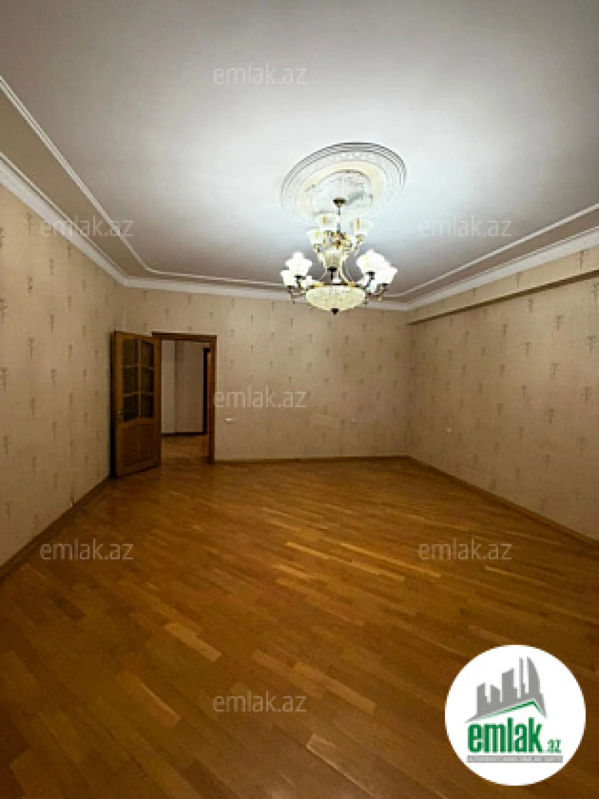 Satılır 4 otaqlı yeni tikili 175 m²