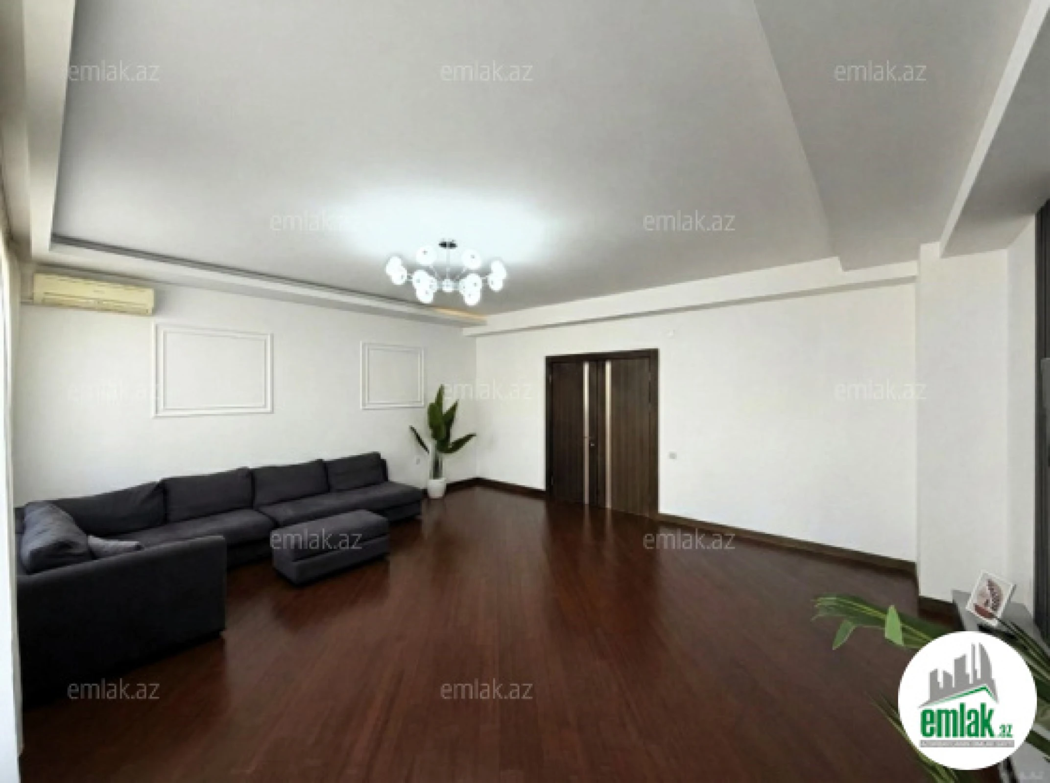 Satılır 3 otaqlı yeni tikili 136 m²