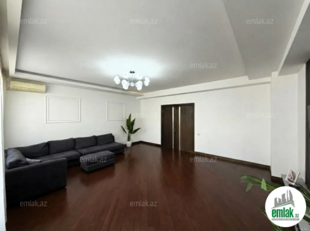 Satılır 3 otaqlı yeni tikili 136 m²