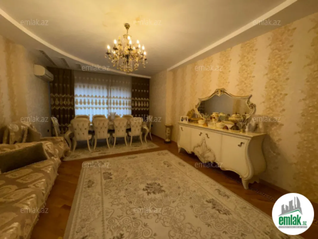 Satılır 4 otaqlı yeni tikili 200 m²