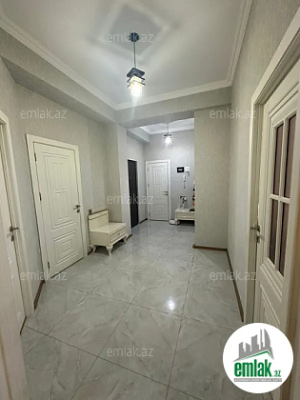 Satılır 3 otaqlı yeni tikili 95 m²