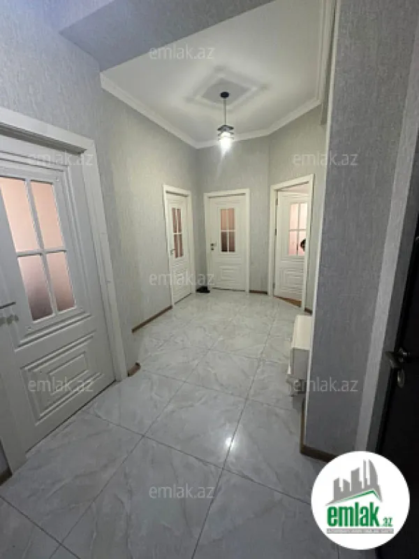 Satılır 3 otaqlı yeni tikili 95 m²