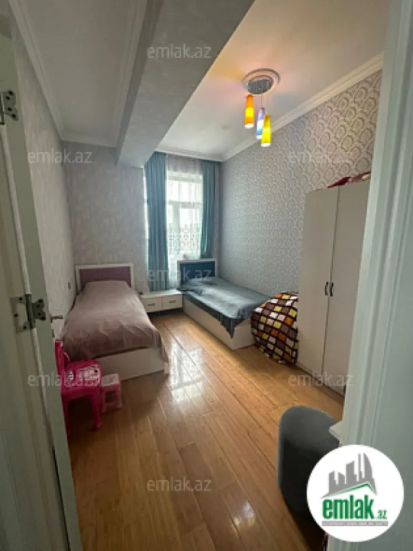 Satılır 3 otaqlı yeni tikili 95 m²