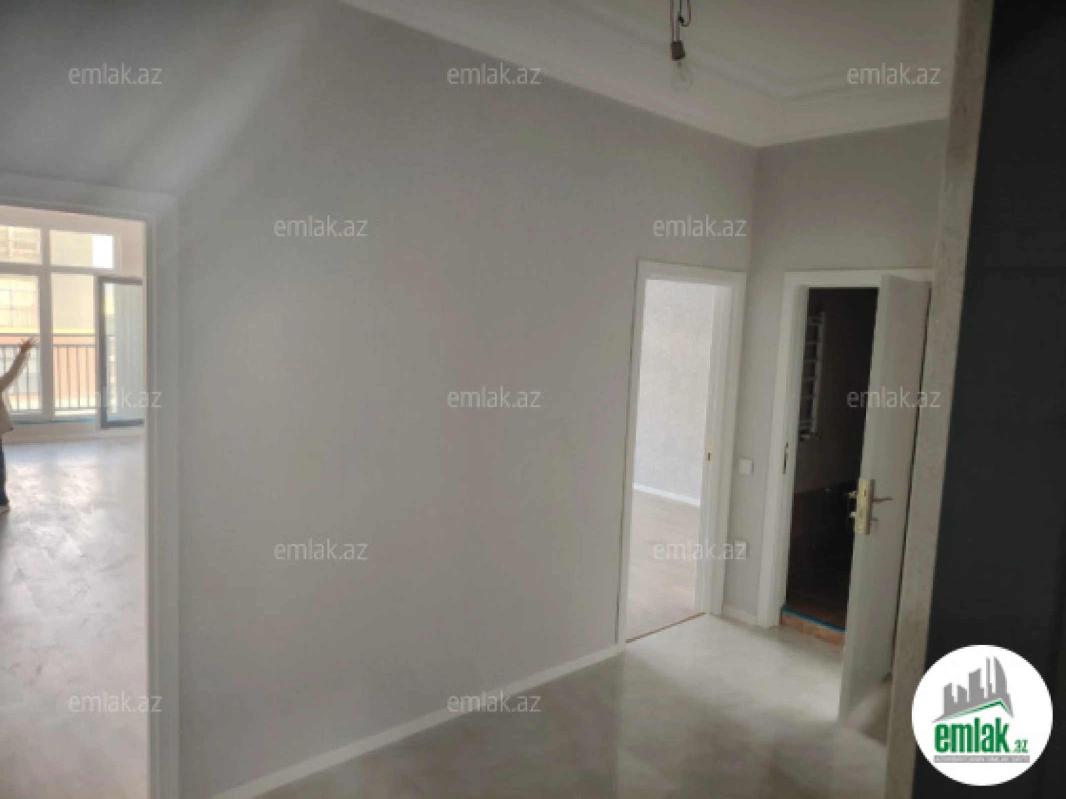 Satılır 2 otaqlı yeni tikili 74 m²