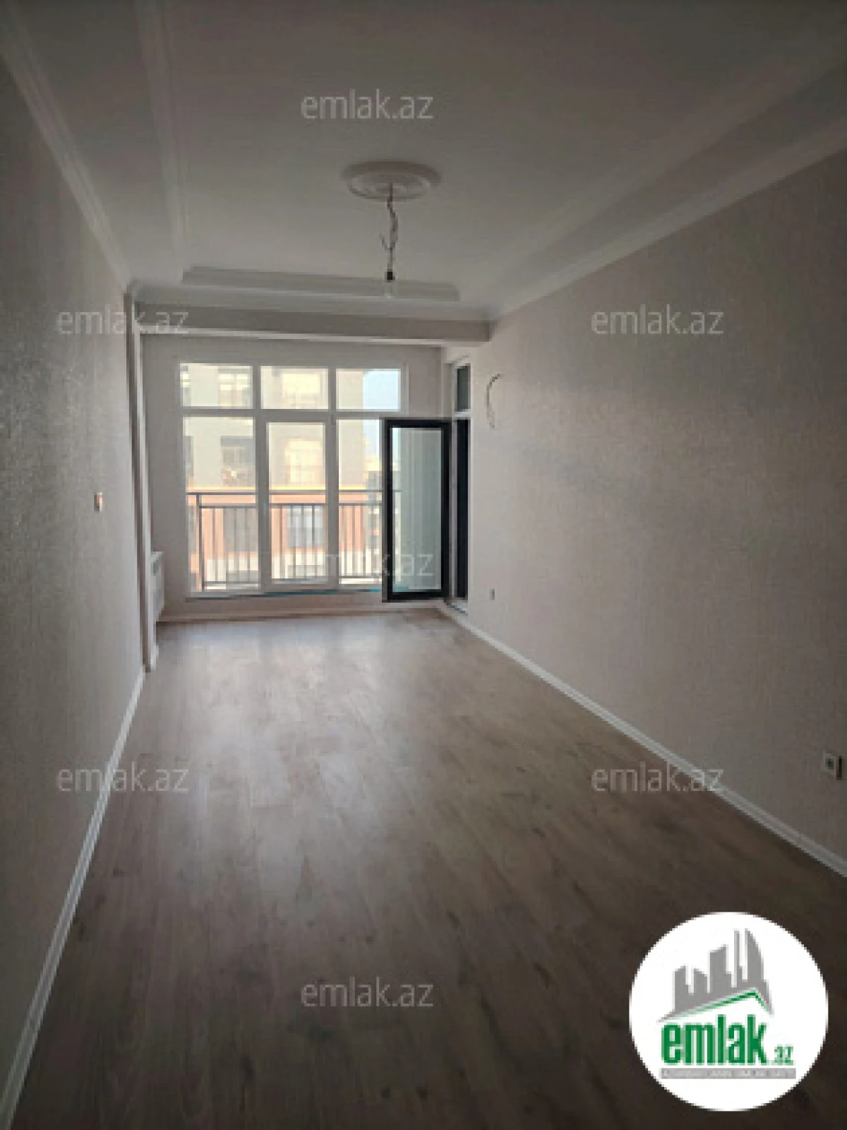 Satılır 2 otaqlı yeni tikili 74 m²
