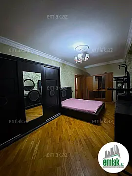Satılır 3 otaqlı yeni tikili 130 m²