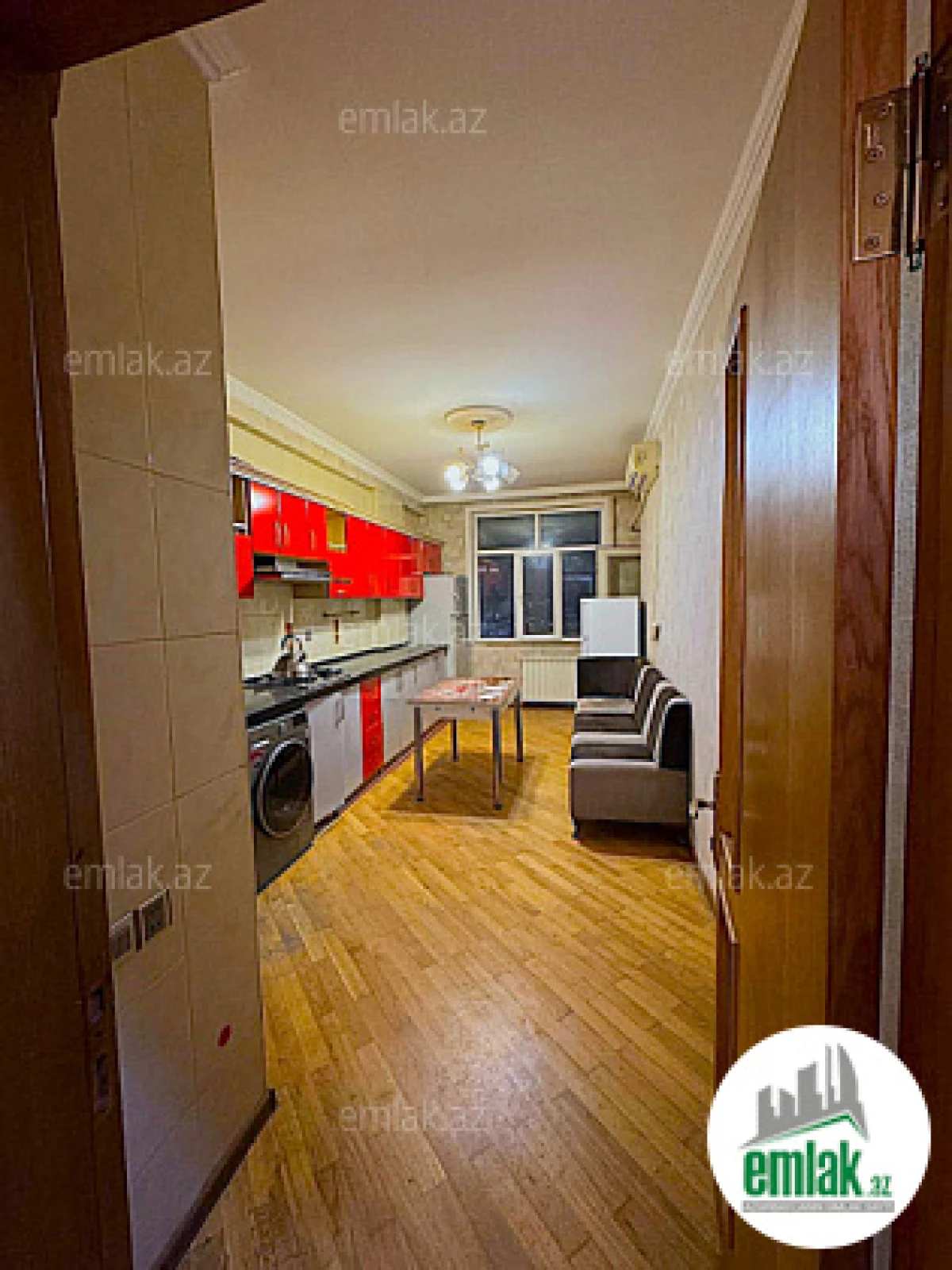 Satılır 3 otaqlı yeni tikili 130 m²