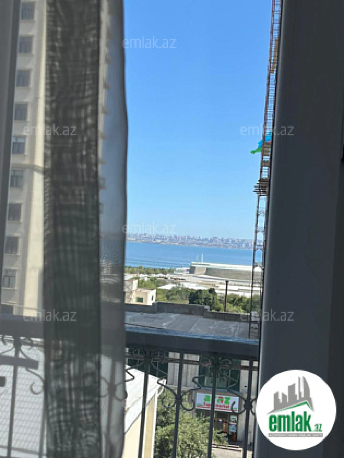 Satılır 1 otaqlı köhnə tikili 35 m²