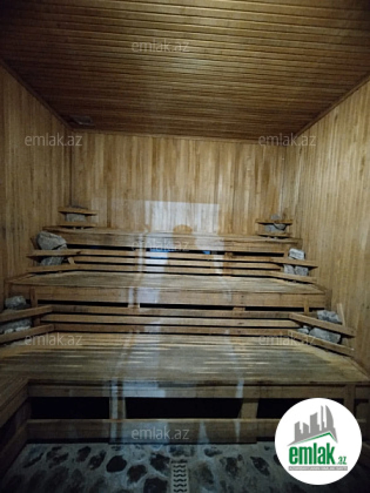 Satılır 5 otaqlı obyekt 3300 m²