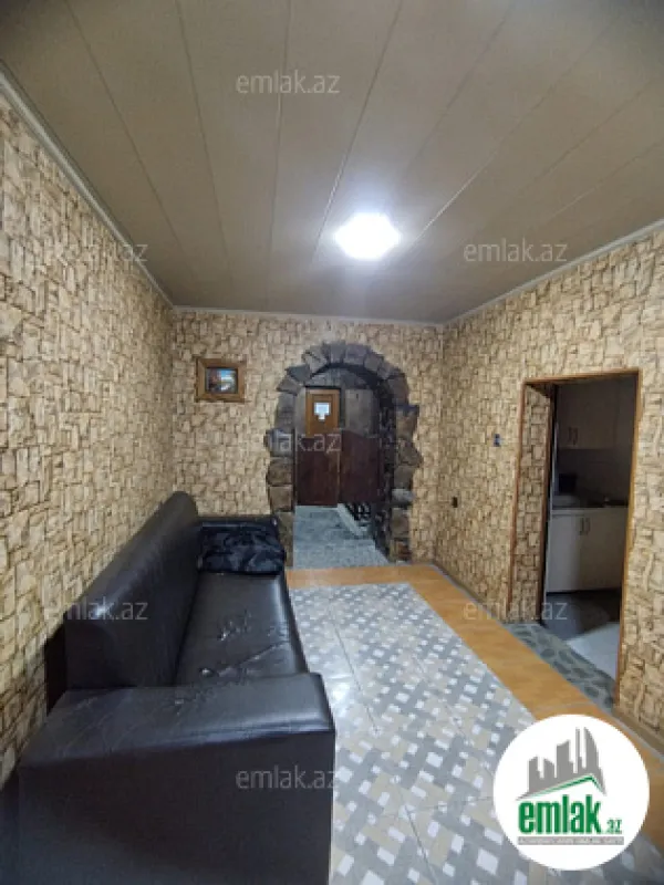 Satılır 5 otaqlı obyekt 3300 m²