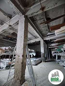 Satılır 5 otaqlı obyekt 3300 m²