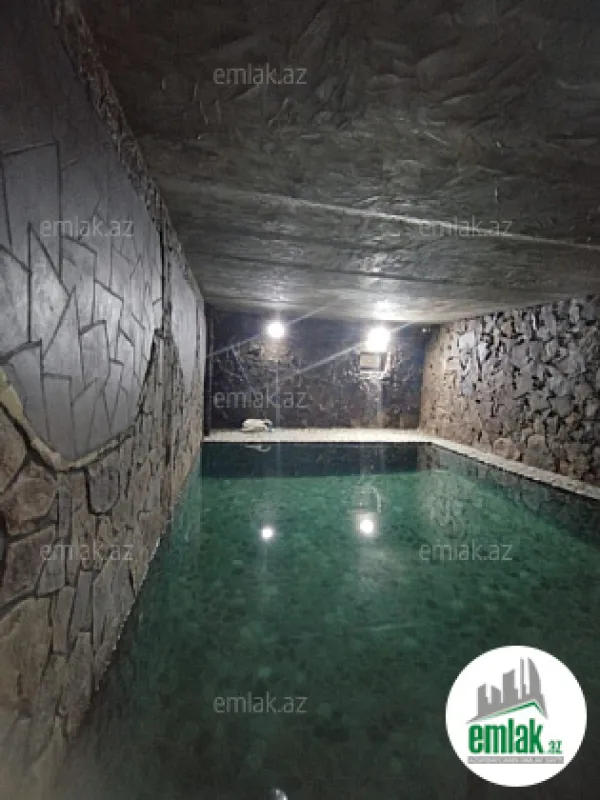 Satılır 5 otaqlı obyekt 3300 m²