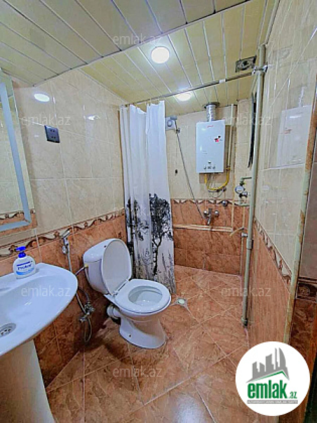 Satılır 4 otaqlı köhnə tikili 80 m²