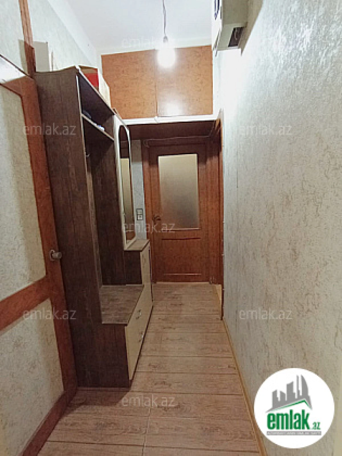 Satılır 3 otaqlı köhnə tikili 75 m²