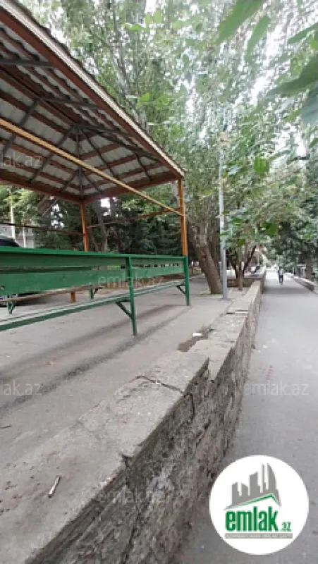 Satılır 3 otaqlı köhnə tikili 75 m²