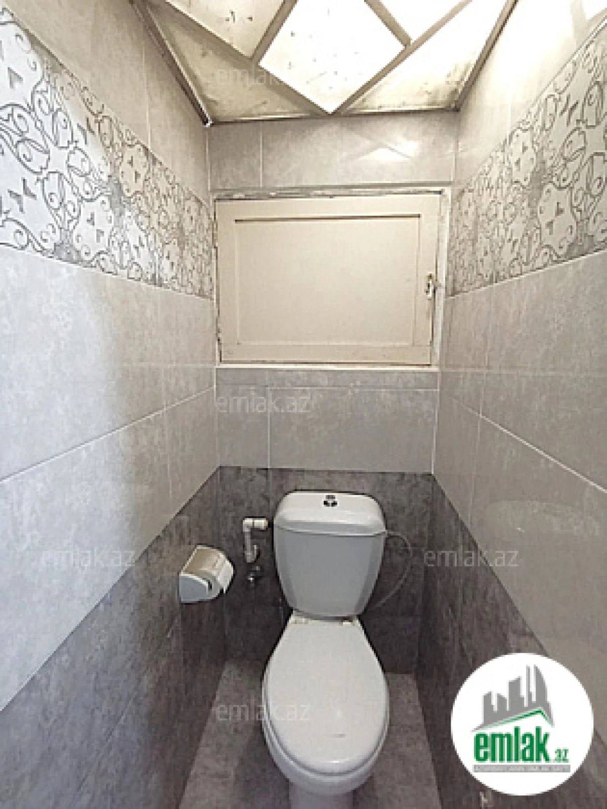 Satılır 3 otaqlı köhnə tikili 75 m²