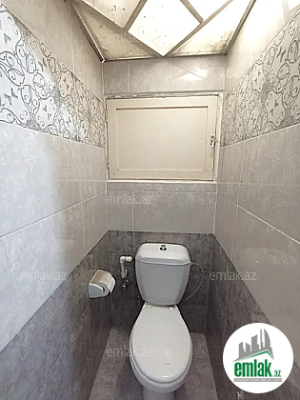 Satılır 3 otaqlı köhnə tikili 75 m²