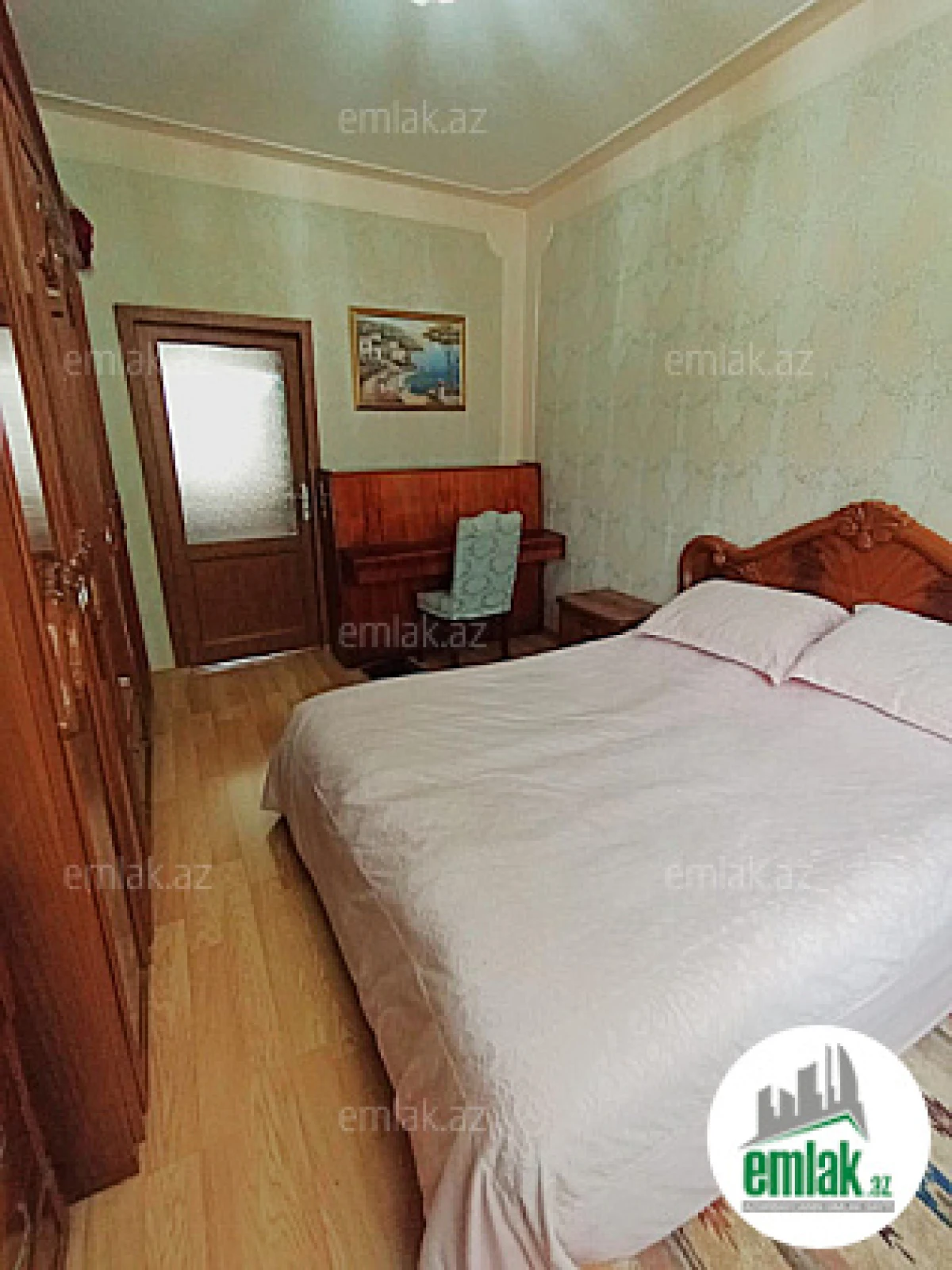 Satılır 3 otaqlı köhnə tikili 75 m²