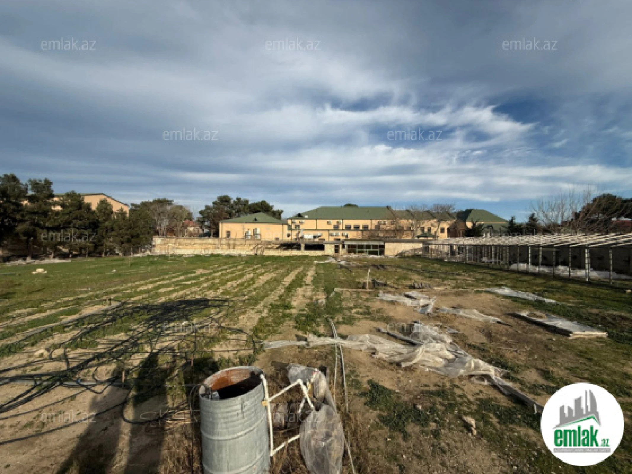 Satılır torpaq sahəsi 28 m²