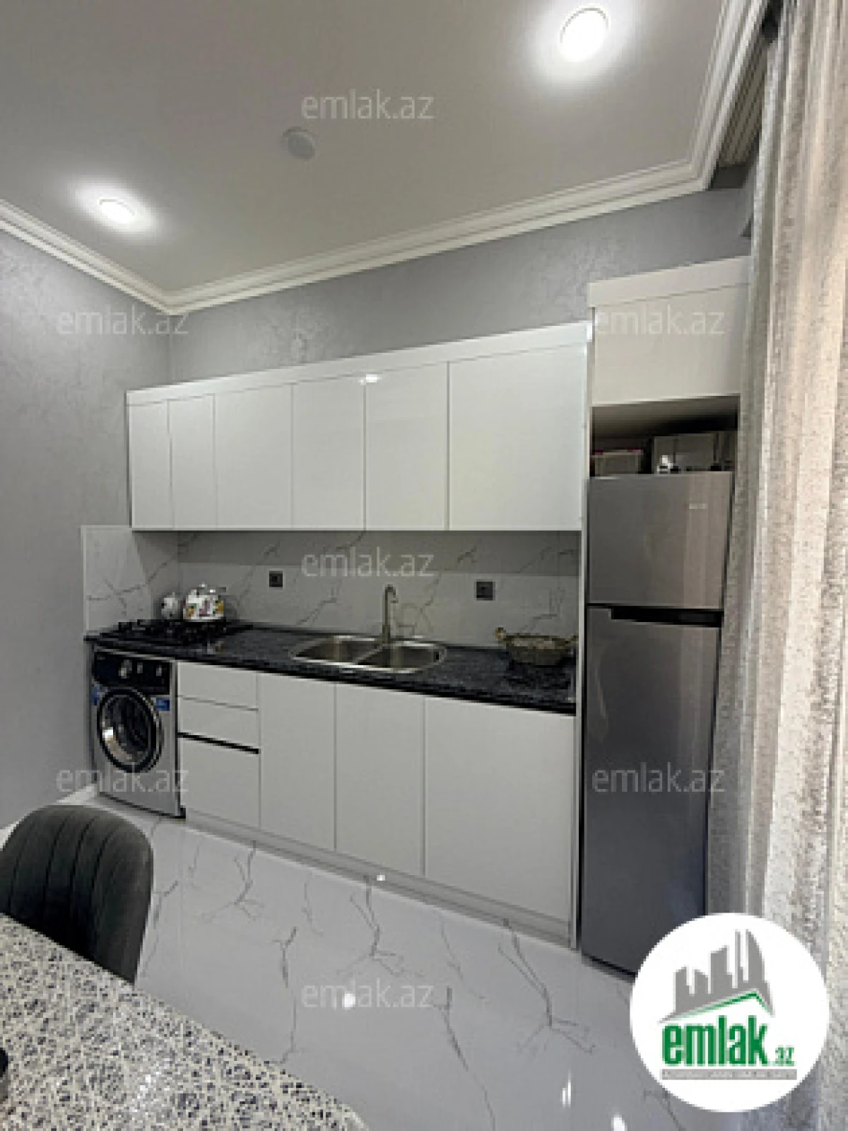 Satılır 2 otaqlı yeni tikili 67 m²