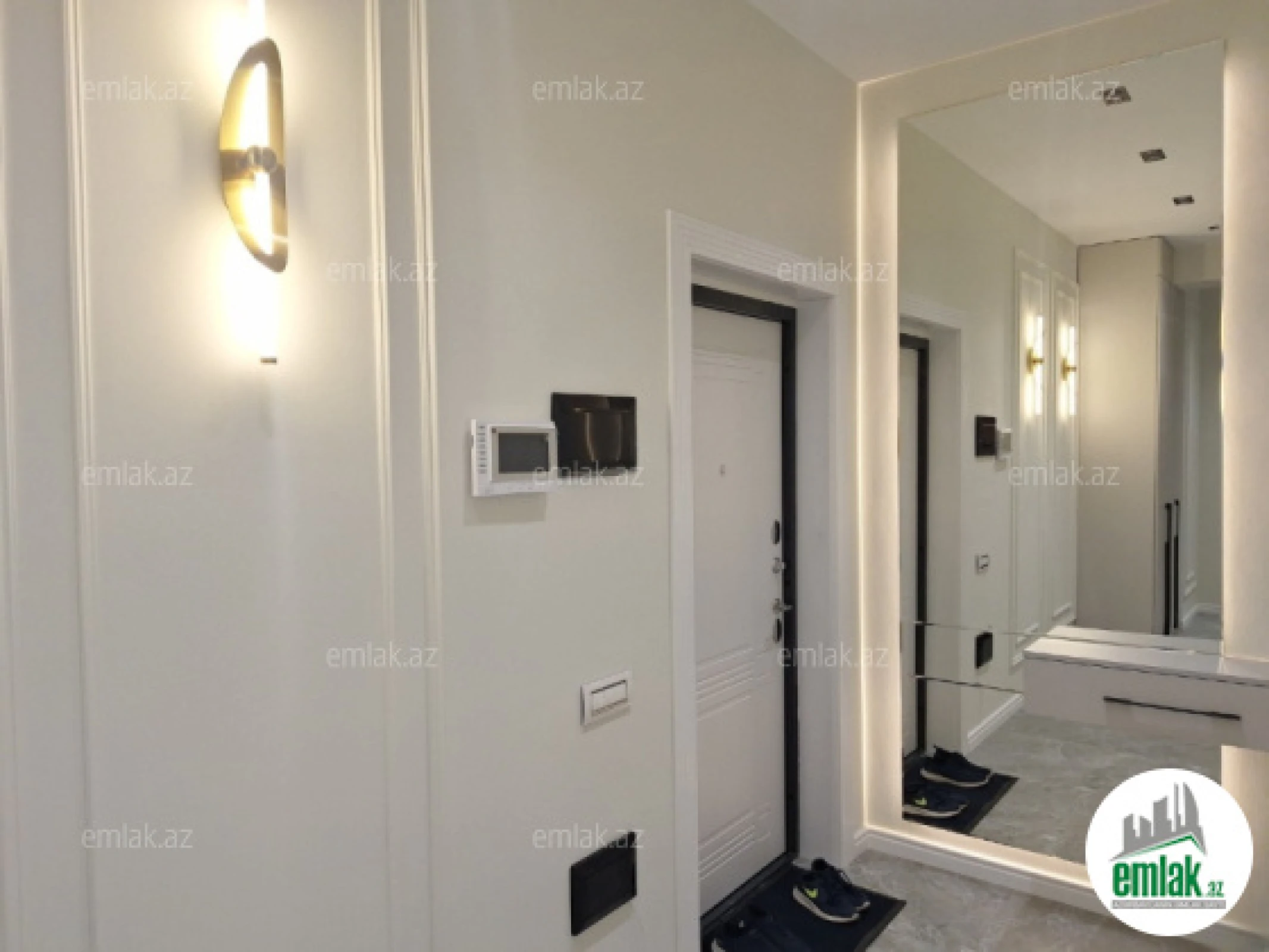 Satılır 2 otaqlı yeni tikili 80 m²