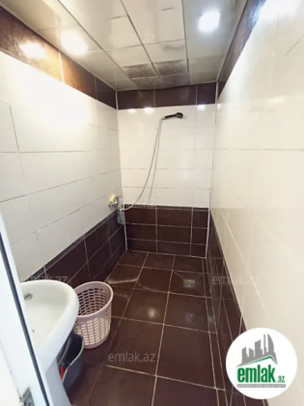 Satılır 3 otaqlı köhnə tikili 85 m²