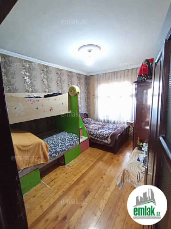 Satılır 3 otaqlı köhnə tikili 85 m²