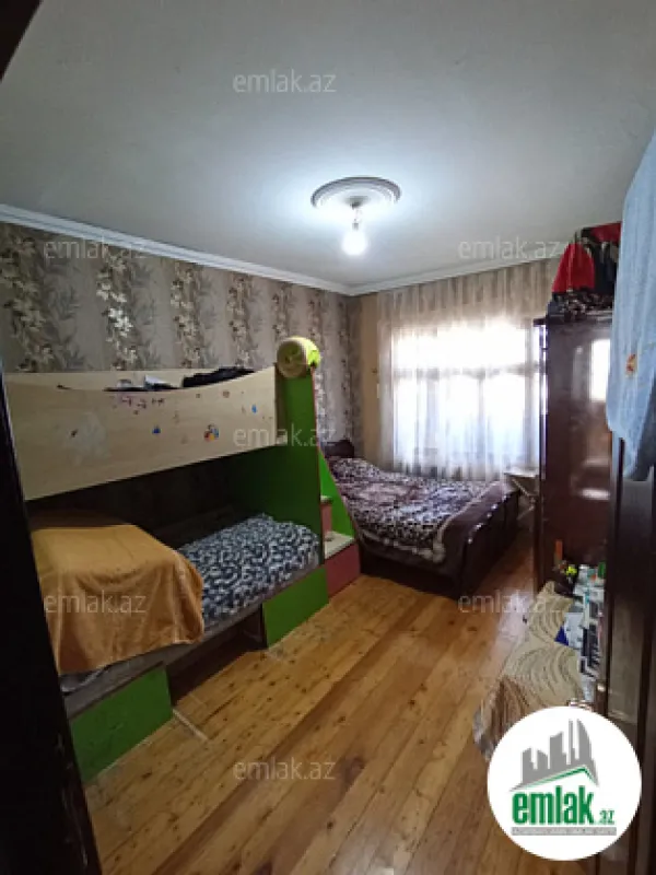 Satılır 3 otaqlı köhnə tikili 85 m²