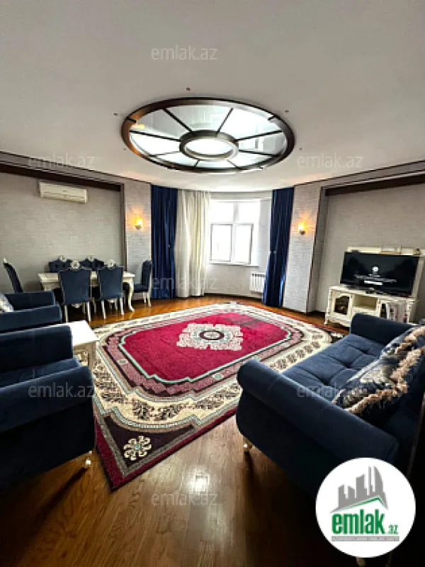 Satılır 3 otaqlı yeni tikili 125 m²
