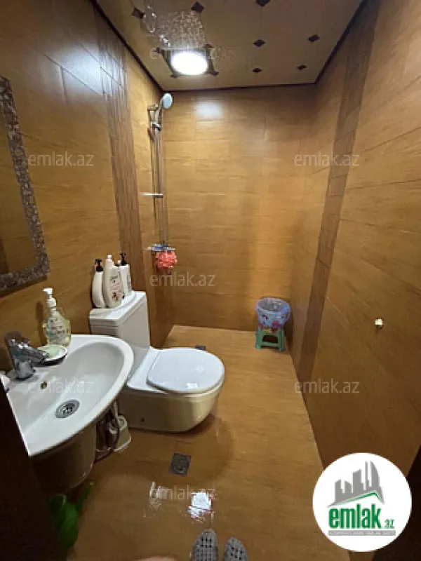 Satılır 4 otaqlı yeni tikili 165 m²